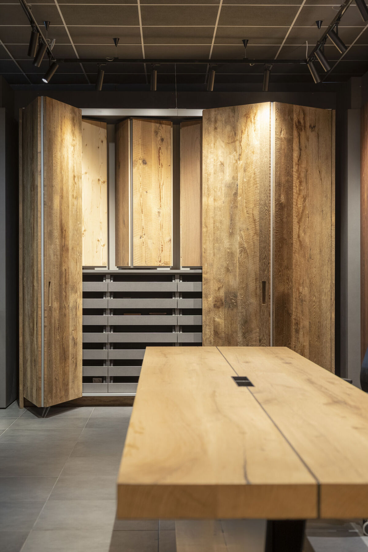 Showroom gallery